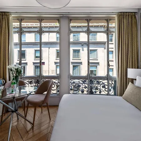 Milan Adore Exterior photo