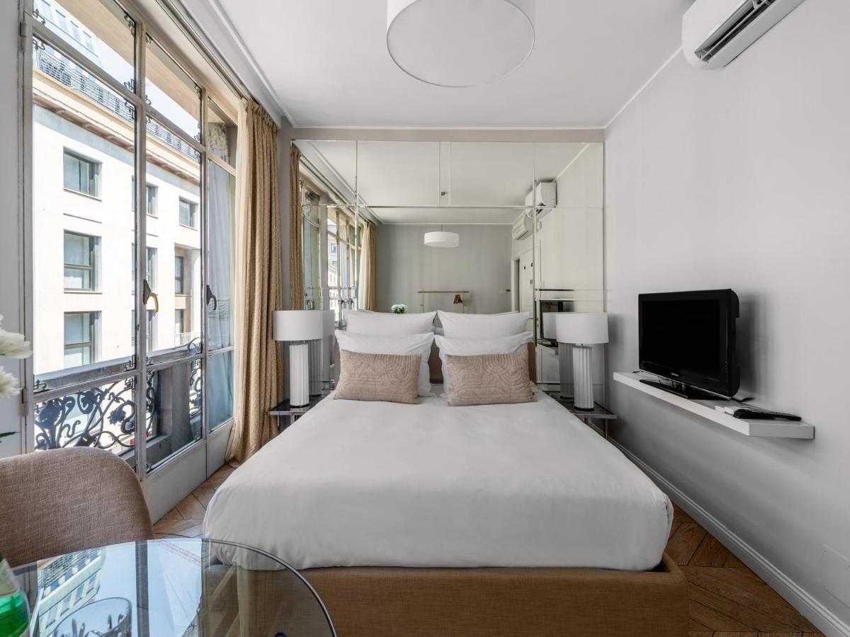 Aparthotel Adore &